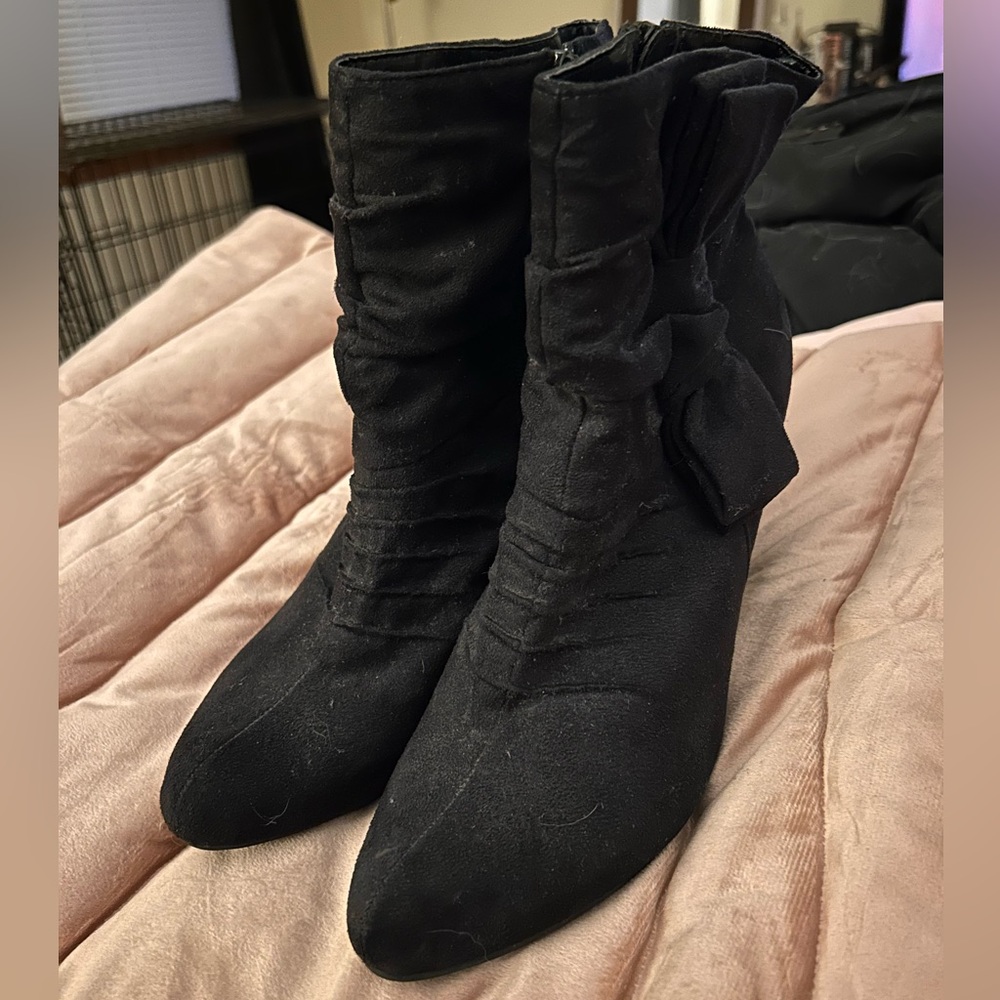 Black Boots